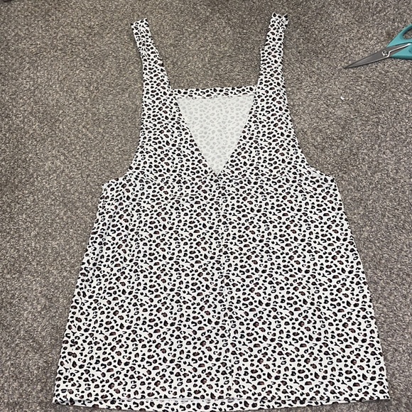 Kendall and Kylie Overall Cheetah Print Dress - Picture 2 of 2